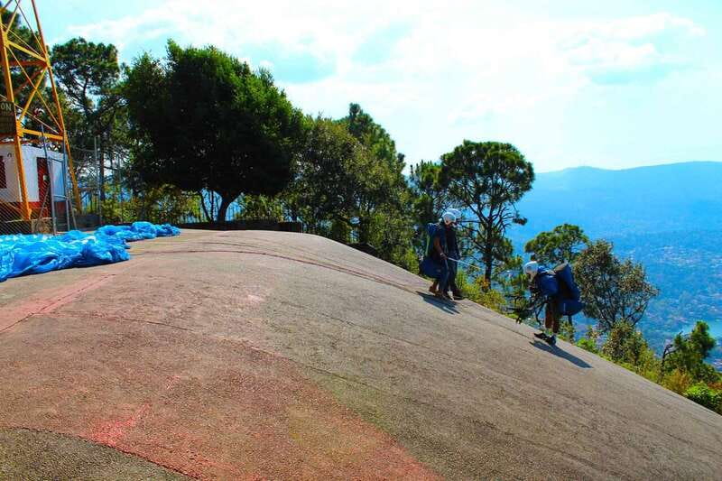 Valle de Bravo: Paragliding flight - Who will enjoy this flight most?