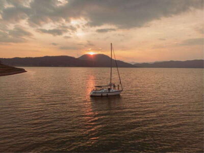 Valle de Bravo: Velero