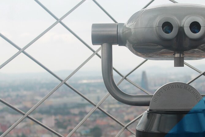 Viewpoint Torre Latino Panoramic view of Mexico City - Why Torre Latinoamericana works as a first look at Mexico City