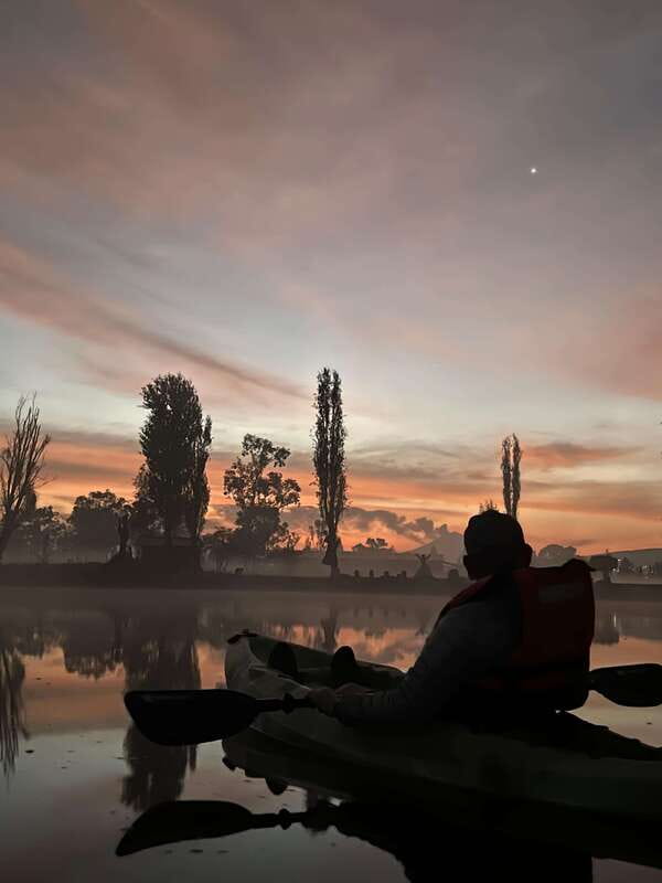 Xochimilco: amanecer en kayak Ciudad de México - Guide quality and the small-group advantage