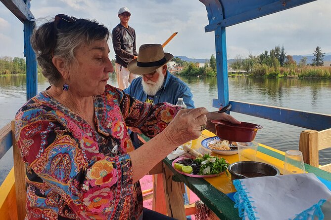 Xochimilco Barco Fiesta Tentacion 18+ with Open Bar and Tacos - Getting there and planning your day