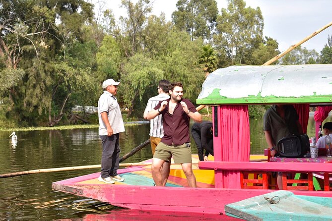 Xochimilco International boat party with open bar and tacos - The first minutes on the boat