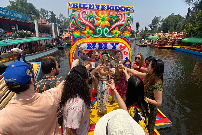 Xochimilco & Mexican Party with Guacamole & Unlimited Drinks - Why Xochimilco works so well for a group outing