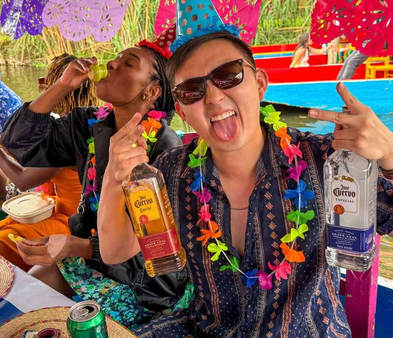 Xochimilco: Tequila tasting (unlimited) and cultural party on a boat - The first sailing: tequila, beer, and canal views