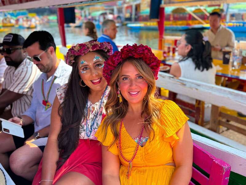 Xochimilco: Tequila tasting (unlimited) and cultural party on a boat - The 30-minute food stop: tacos, taquitos, and pulque