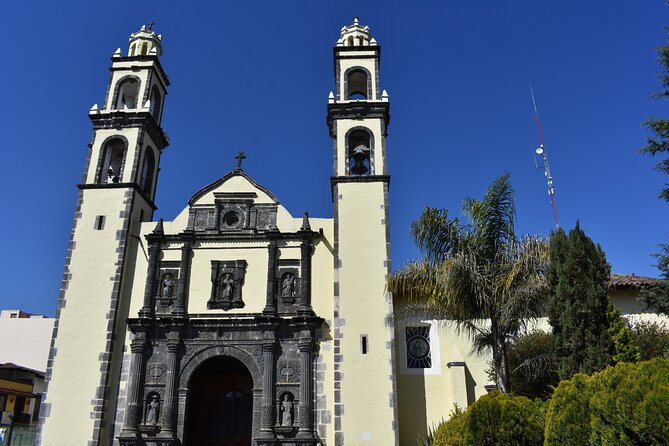 Zacatlán and Chignahuapan experience (private tour) - Chignahuapan’s square and its huge indoor statue